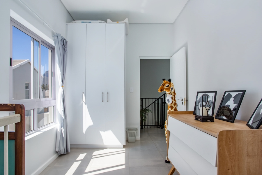 3 Bedroom Property for Sale in Mountain Crest Private Estate Western Cape